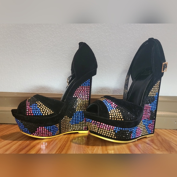 Size 6.5 black Velvet with gems 5 1/2" heel and 1" platform with ankle straps - Picture 2 of 9